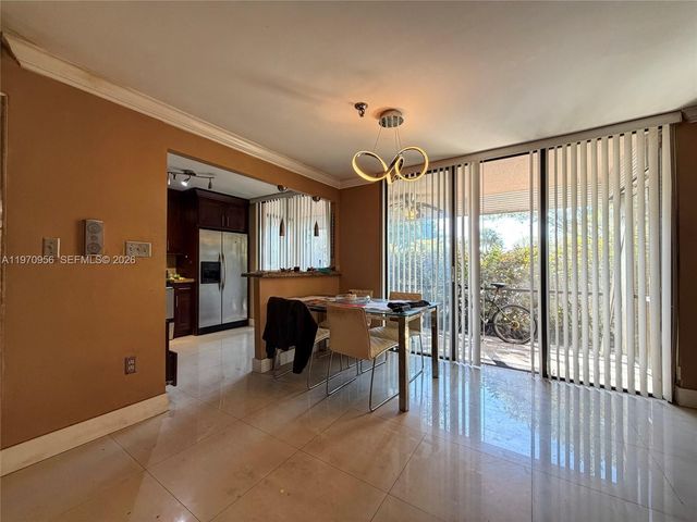 661 NE 195th St 104, Miami, FL 33179