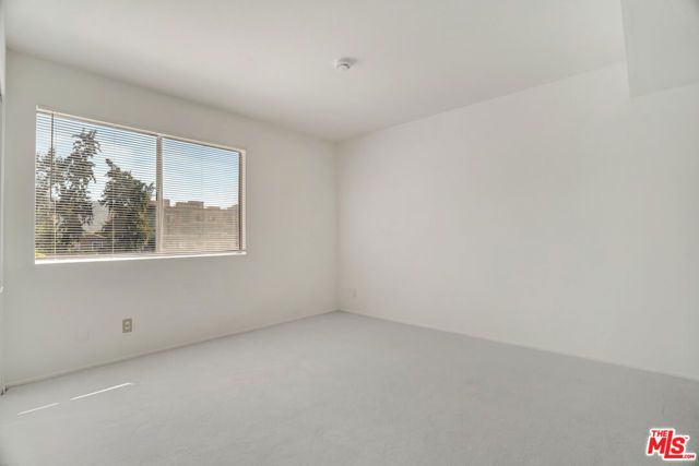 10926 Moorpark Street 13, North Hollywood (los Angeles), CA 91602