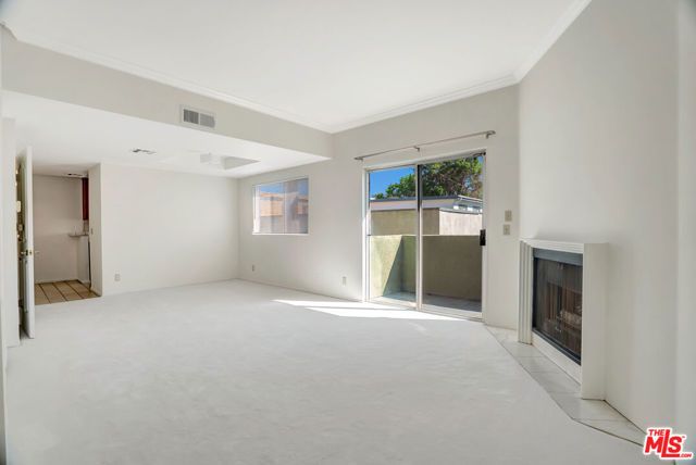 10926 Moorpark Street 13, North Hollywood (los Angeles), CA 91602