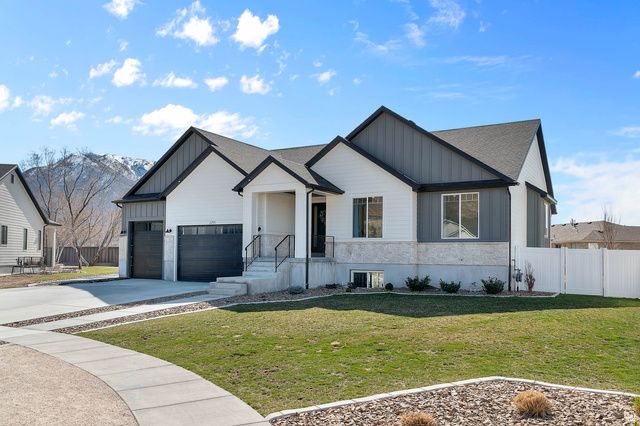 2291 E PARKSIDE CIR, South Ogden, UT 84403