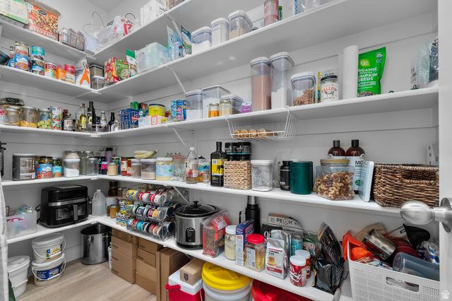 2291 E PARKSIDE CIR, South Ogden, UT 84403