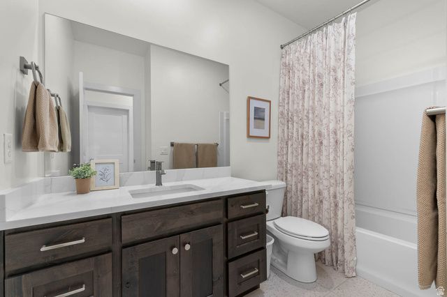 2291 E PARKSIDE CIR, South Ogden, UT 84403