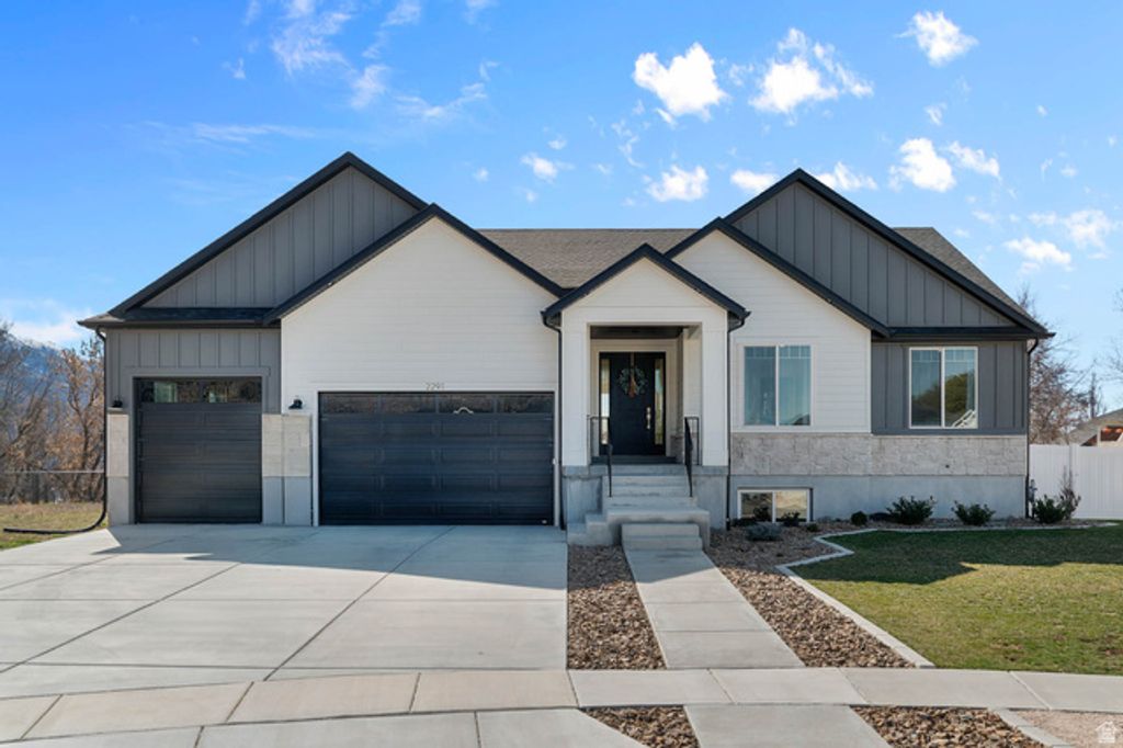 2291 E PARKSIDE CIR, South Ogden, UT 84403