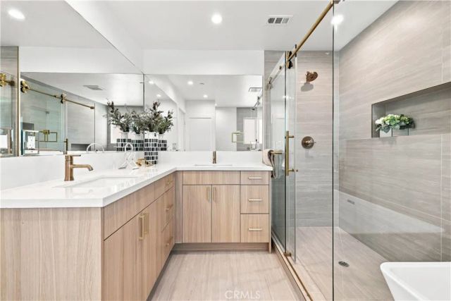 13351 W Cellest Parkway, Pacoima, CA 91331