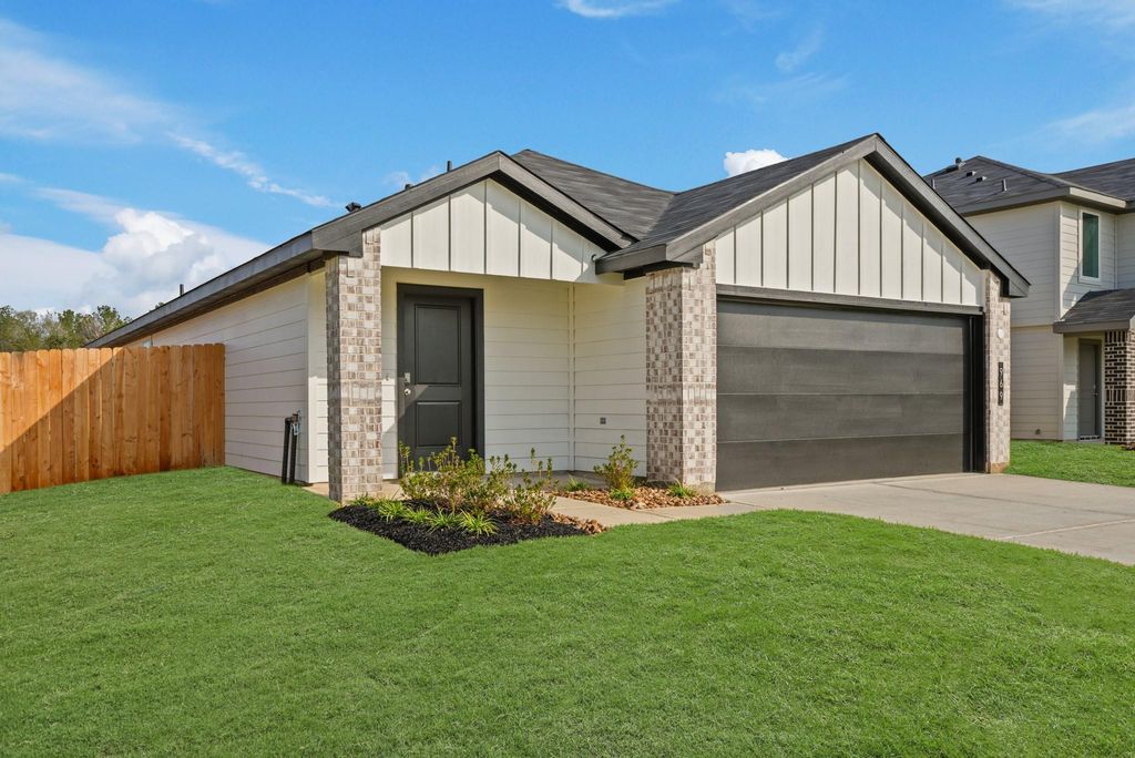 969 Sutherland Falls, Conroe, TX 77303