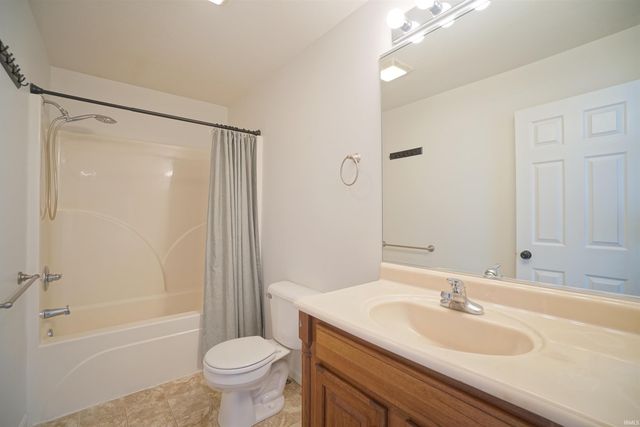 2711 Widaman Street, Winona Lake, IN 46590