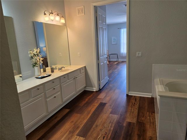 5049 SHOREWAY LOOP 30101, Orlando, FL 32819