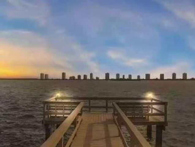 100 Doolen Court 313, North Palm Beach, FL 33408