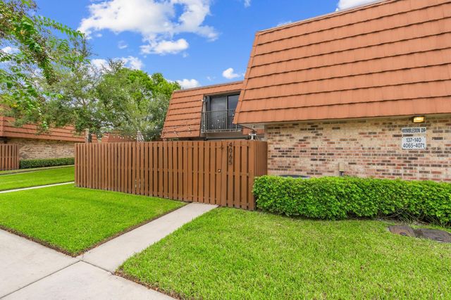 4065 WIMBLEDON Drive, Cooper City, FL 33026