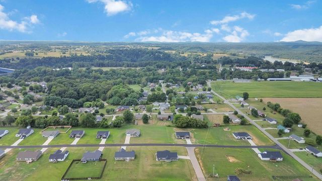 84 Summit Pointe Drive, Somerset, KY 42503