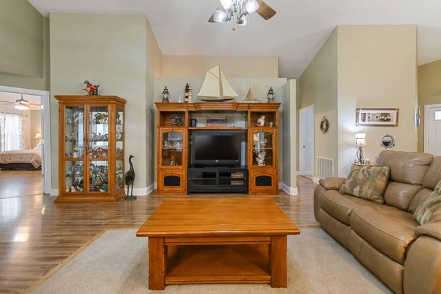 84 Summit Pointe Drive, Somerset, KY 42503