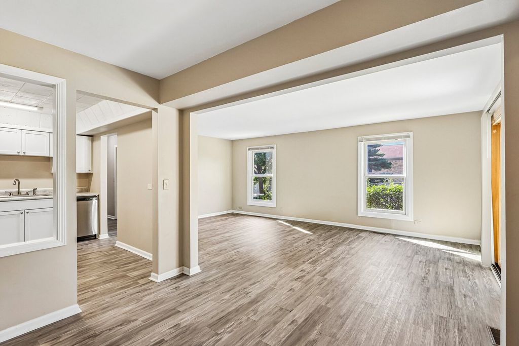 1760 BRISTOL Walk B, Hoffman Estates, IL 60169 — photo 4