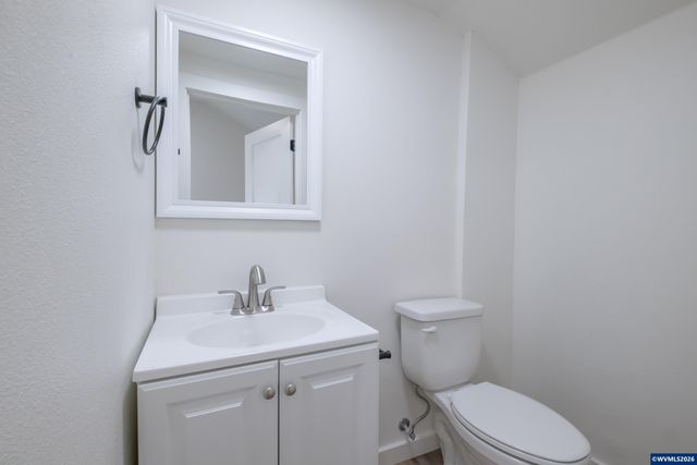 2194 Vaughn Av NE, Salem, OR 97301