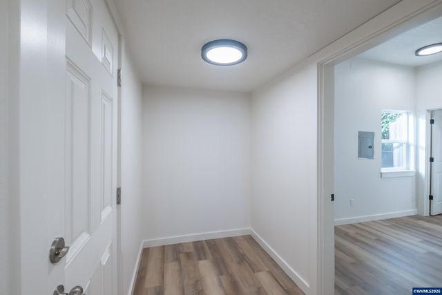 2194 Vaughn Av NE, Salem, OR 97301