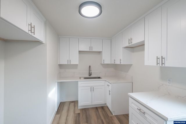 2194 Vaughn Av NE, Salem, OR 97301