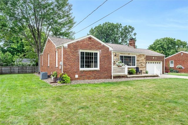 3940 Shelby Road, Youngstown, OH 44511