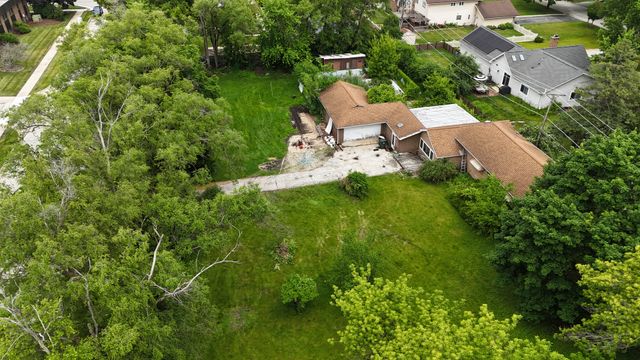 1015 S Ridge Avenue, Arlington Heights, IL 60005