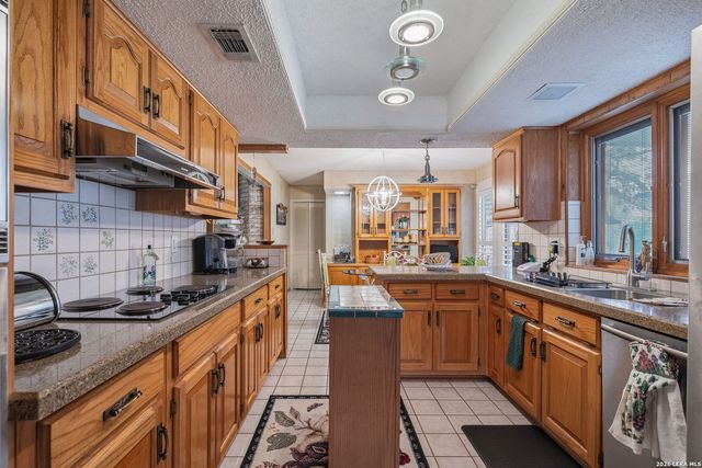 13127 COUNTRY TRL, San Antonio, TX 78216