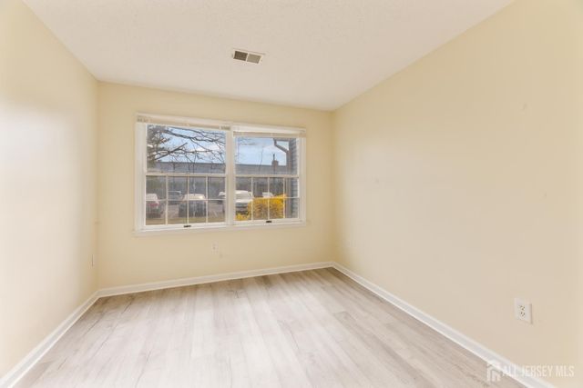 210 Edpas Road, New Brunswick, NJ 08901