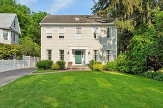 38 Maple Avenue, Northport, NY 11768