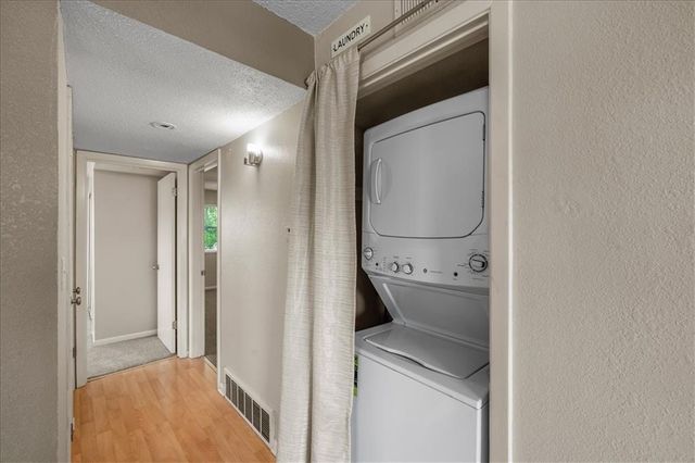 6232 Robinson Street 3, Mission, KS 66202