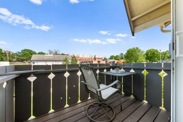 6232 Robinson Street 3, Mission, KS 66202