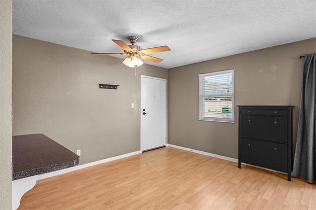 6232 Robinson Street 3, Mission, KS 66202