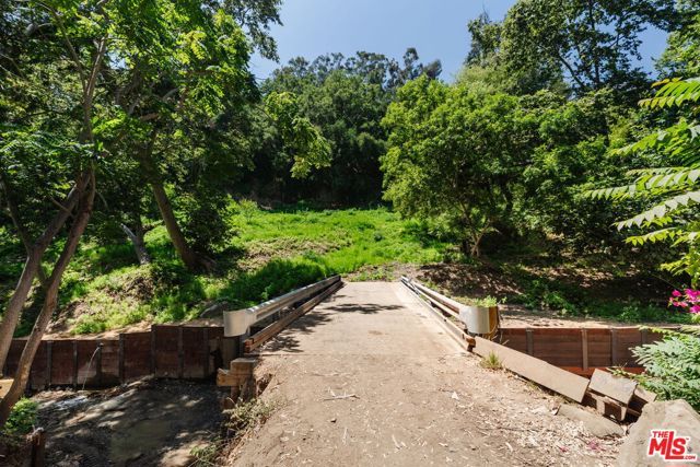 639 Hightree Road, Santa Monica, CA 90402