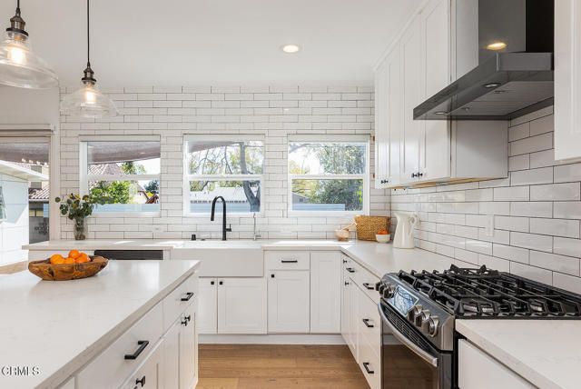 3270 Hermanos Street, Pasadena, CA 91107