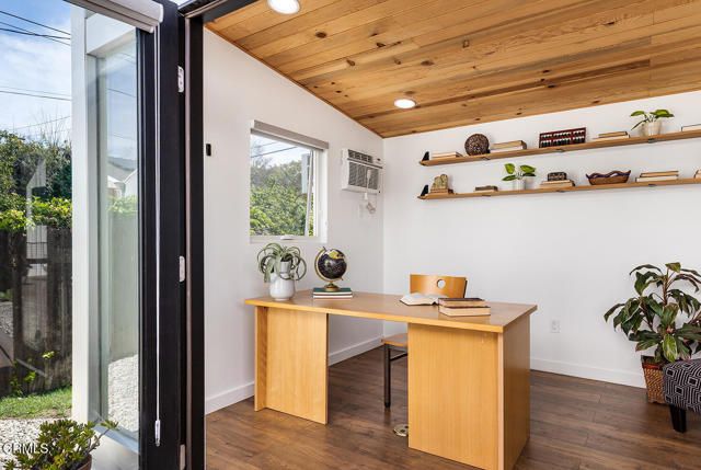 3270 Hermanos Street, Pasadena, CA 91107