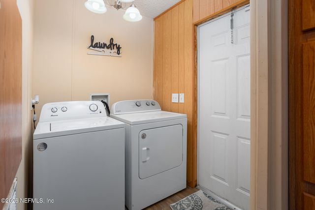 300 7TH Avenue, Welaka, FL 32193