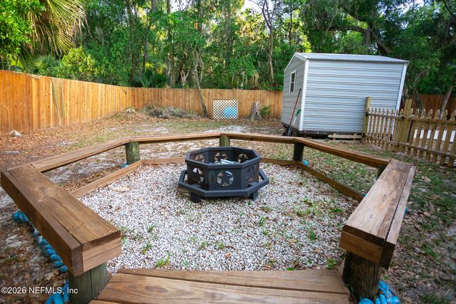 300 7TH Avenue, Welaka, FL 32193