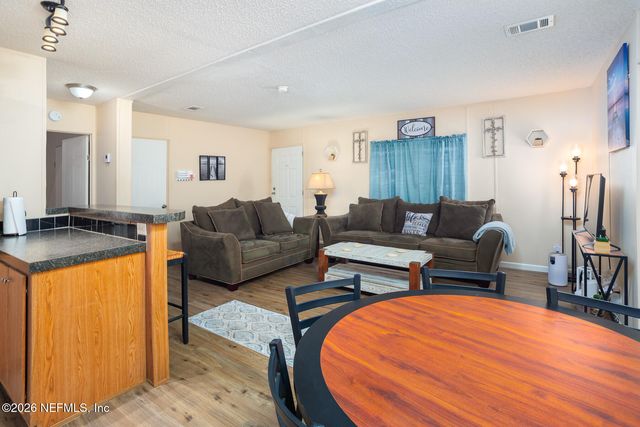 300 7TH Avenue, Welaka, FL 32193