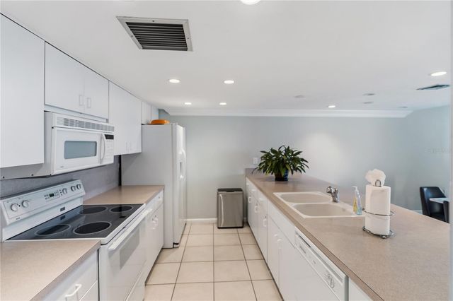 4485 GULF OF MEXICO DRIVE 402, Longboat Key, FL 34228