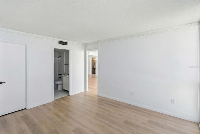 4485 GULF OF MEXICO DRIVE 402, Longboat Key, FL 34228