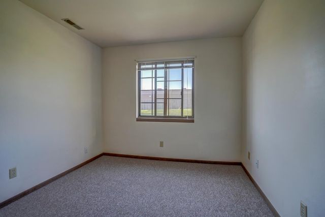 1525 Kenilworth Court, Stoughton, WI 53589