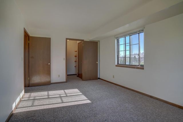 1525 Kenilworth Court, Stoughton, WI 53589