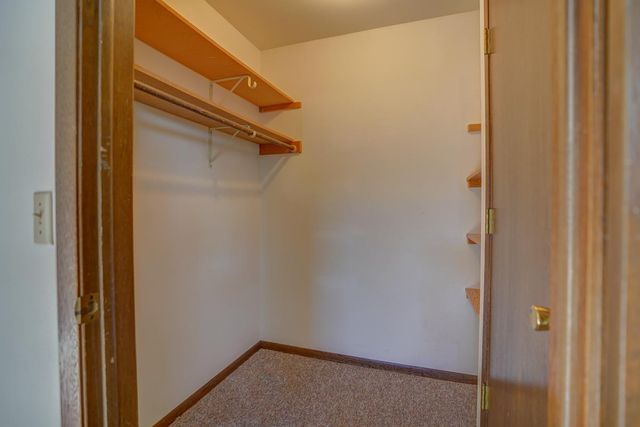 1525 Kenilworth Court, Stoughton, WI 53589