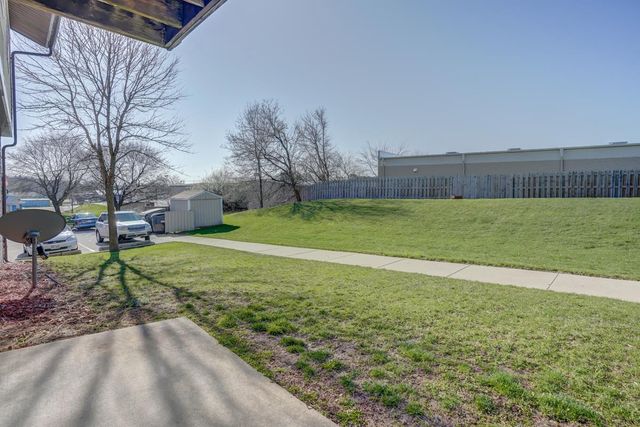 1525 Kenilworth Court, Stoughton, WI 53589