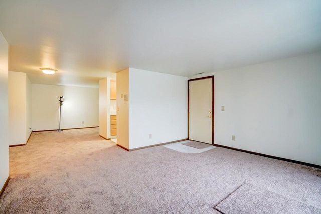 1525 Kenilworth Court, Stoughton, WI 53589
