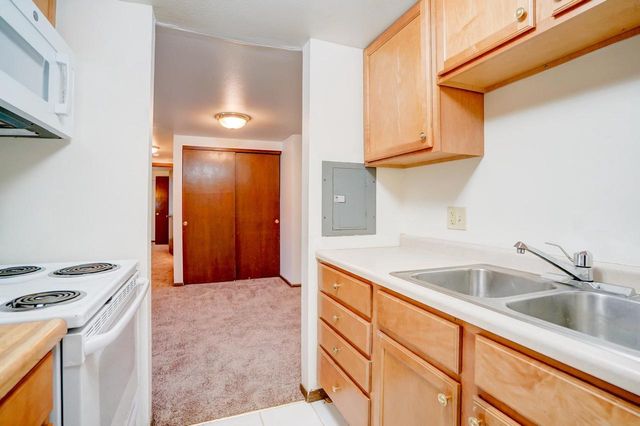 1525 Kenilworth Court, Stoughton, WI 53589