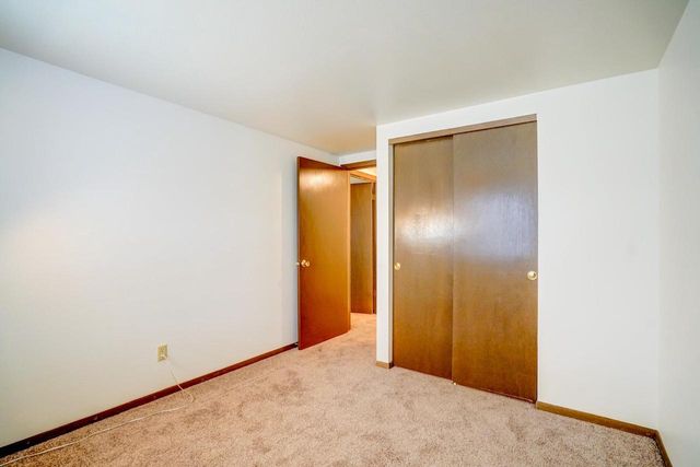 1525 Kenilworth Court, Stoughton, WI 53589