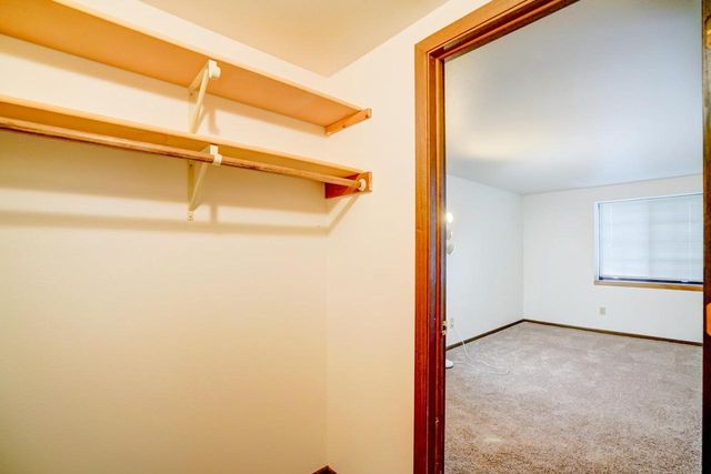 1525 Kenilworth Court, Stoughton, WI 53589