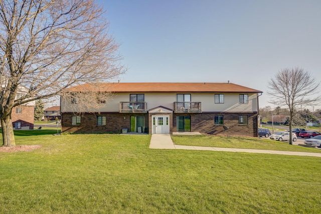 1525 Kenilworth Court, Stoughton, WI 53589