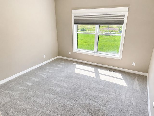 2009 Oscar Drive NE, Rochester, MN 55906