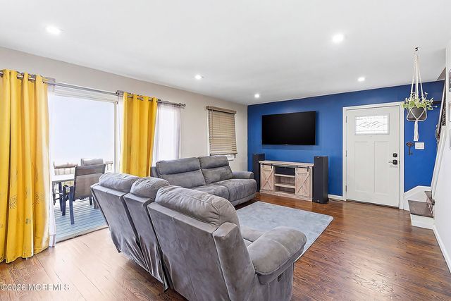 957 Cypress Avenue, Brick, NJ 08723