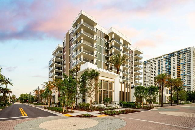 305 Briny Avenue 804, Pompano Beach, FL 33062