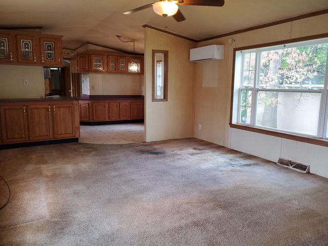 19 Heritage Drive, Eliot, ME 03903