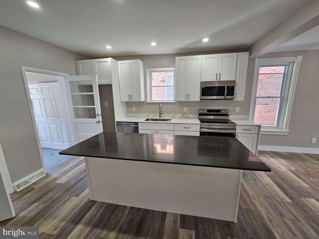 237 SHANER ST, Boyertown, PA 19512