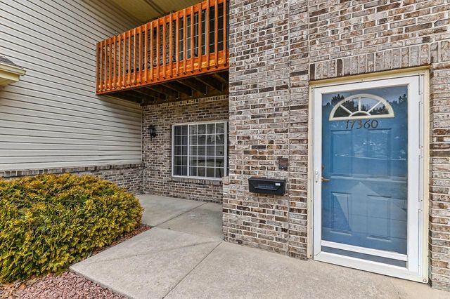 17360 W Lincoln AVENUE, New Berlin, WI 53146